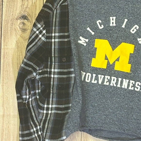 NWT Upcycled Michigan State Flannel Tee size medium to large - Picture 2 of 6
